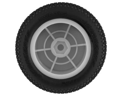 JConcepts Twin Pin Pink Reifen auf weißer Felgen für Mini-T 2.0 Mini-B